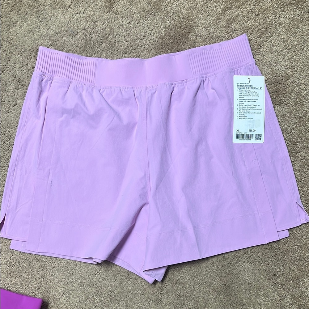 Lululemon Woven Relaxed Fit HR Short